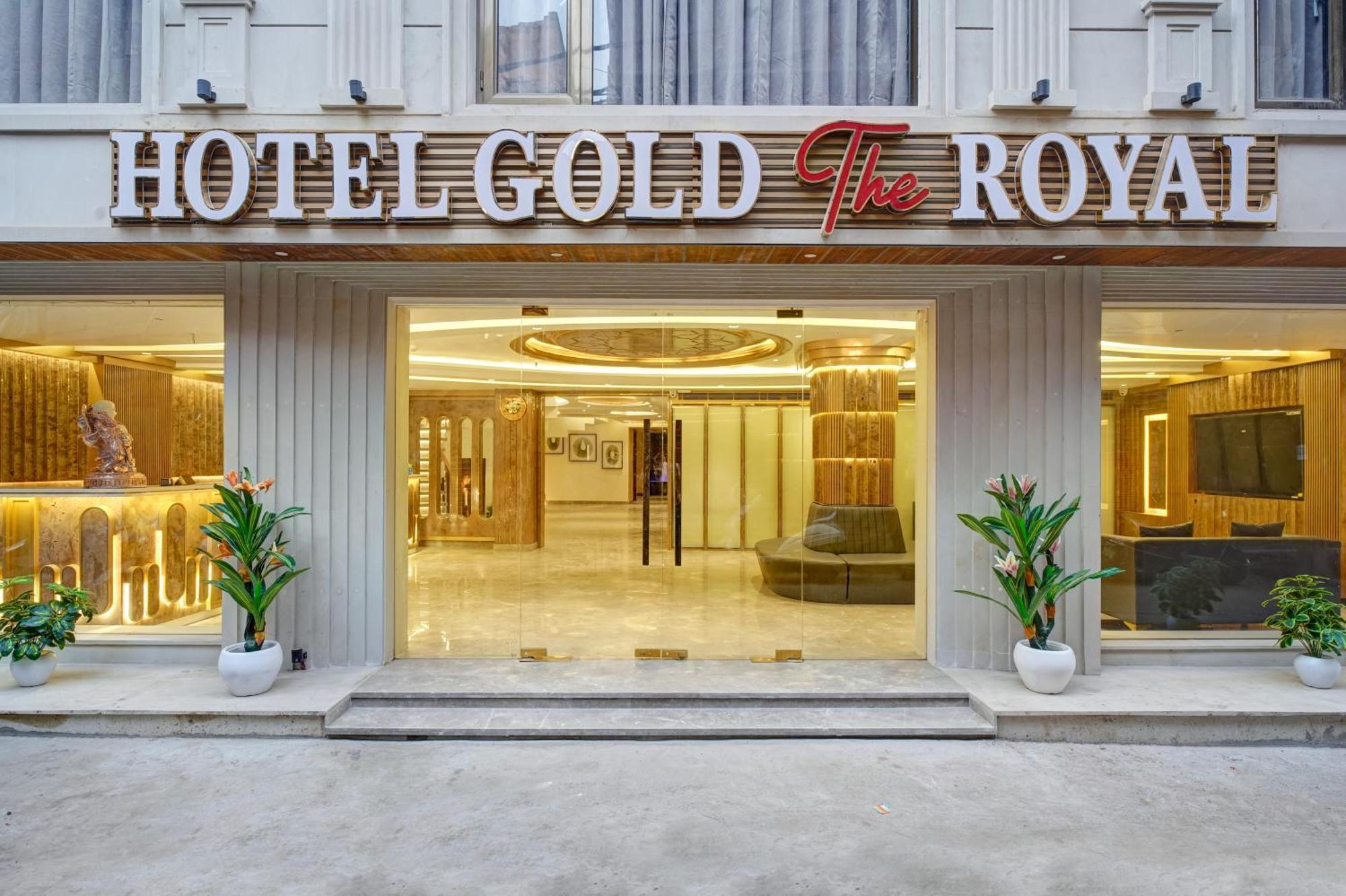 Newly Built Gold The Royal With Rooftop Restaurant - 2Mins Walk From New Delhi Rail Station & 5Mins From Connaught Place Ngoại thất bức ảnh