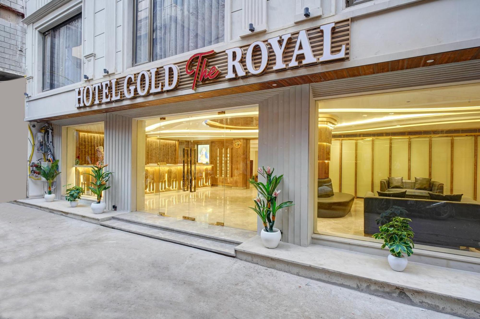 Newly Built Gold The Royal With Rooftop Restaurant - 2Mins Walk From New Delhi Rail Station & 5Mins From Connaught Place Ngoại thất bức ảnh