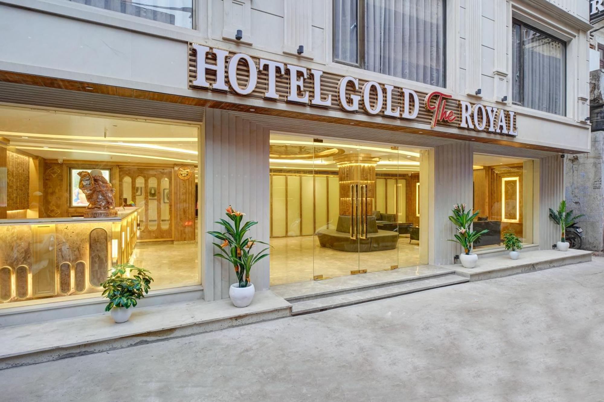 Newly Built Gold The Royal With Rooftop Restaurant - 2Mins Walk From New Delhi Rail Station & 5Mins From Connaught Place Ngoại thất bức ảnh